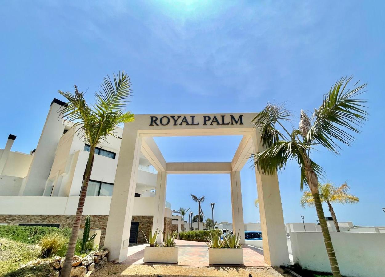 Апартаменти Royal Palm 12 Нерха Екстер'єр фото